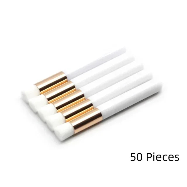 Set of 10/20/50 eyelash cleaning brushes for lash extensions and makeup, featuring soft bristles for gentle cleansing and pore removal.