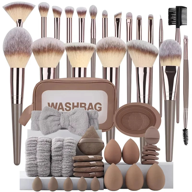 Set of 20 professional makeup brushes including foundation, eyeshadow, blush, and concealer brushes from amzzonstore.