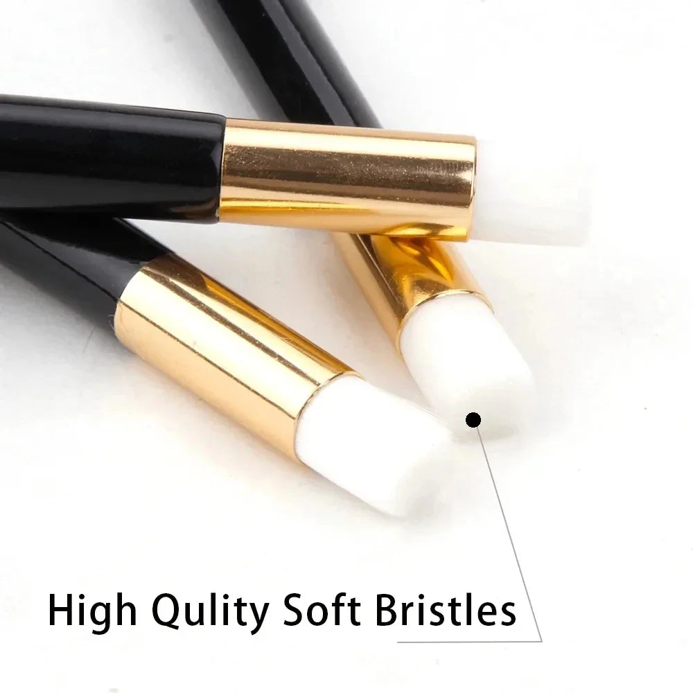 Set of 10/20/50 eyelash cleaning brushes from amzzonstore, lash shampoo brushes for eyelash extension cleaning and pore removal.